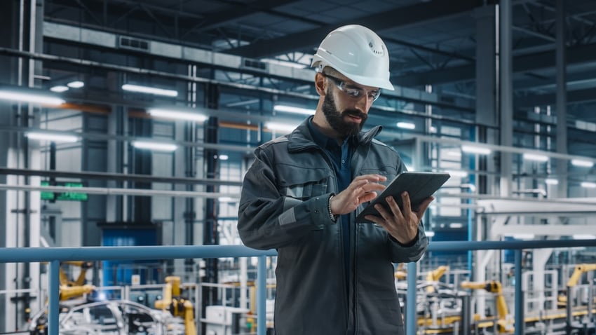 IIoT-connected-smart-factory-MES